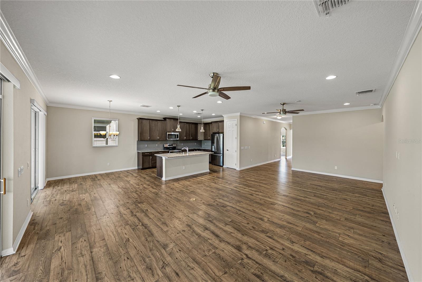 Image 17 of 77 For 19493 Leonard Road