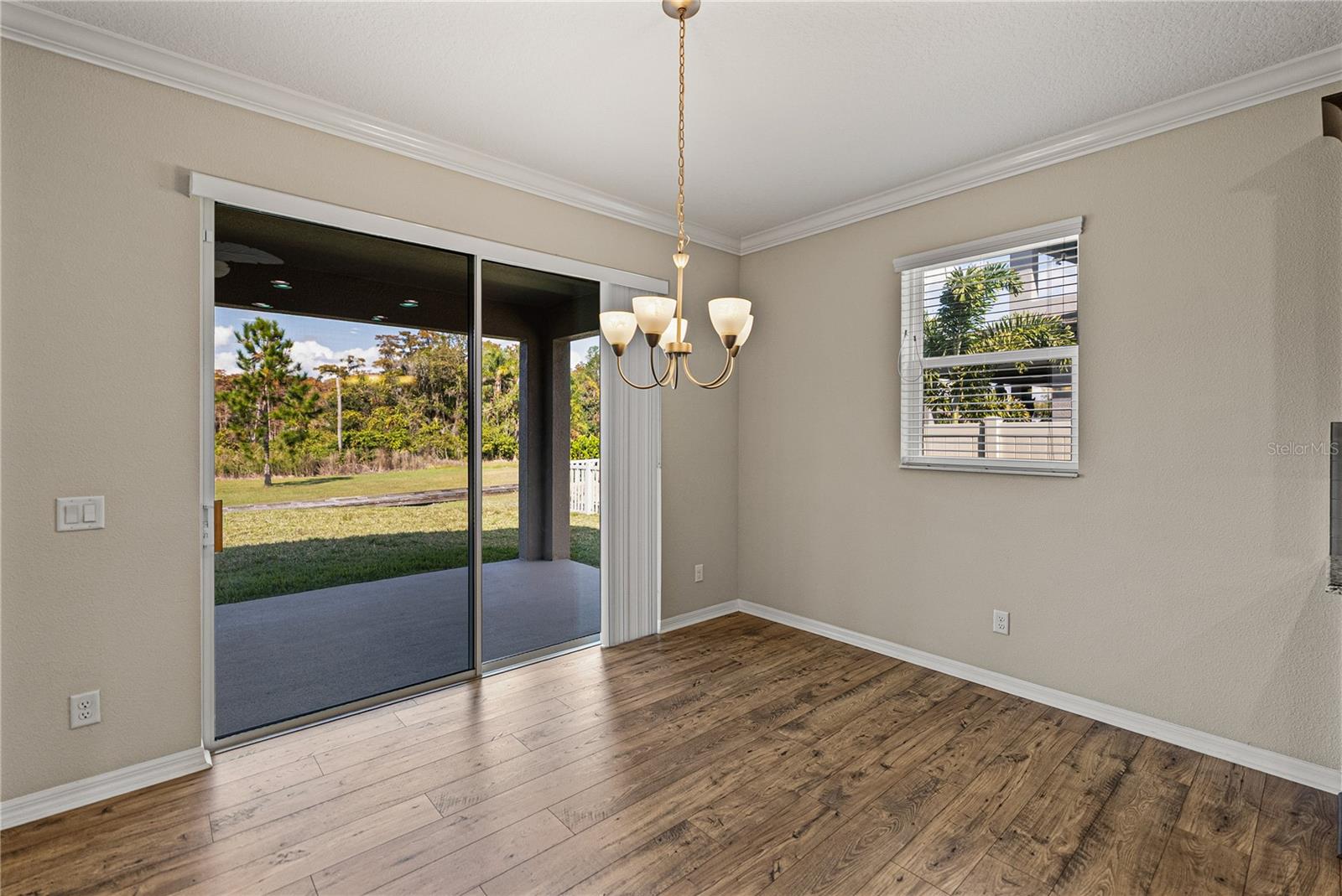 Image 24 of 77 For 19493 Leonard Road