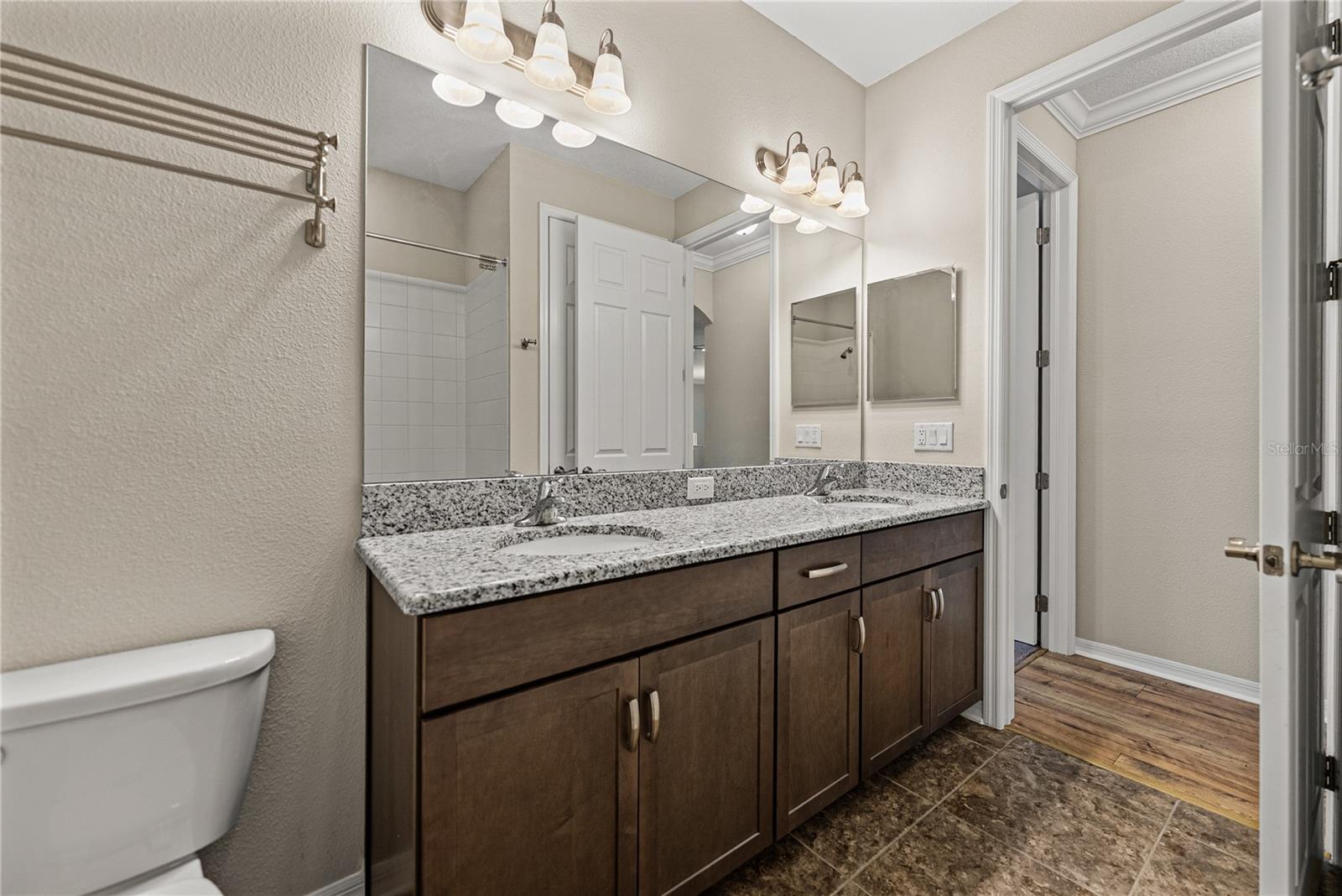 Image 33 of 77 For 19493 Leonard Road