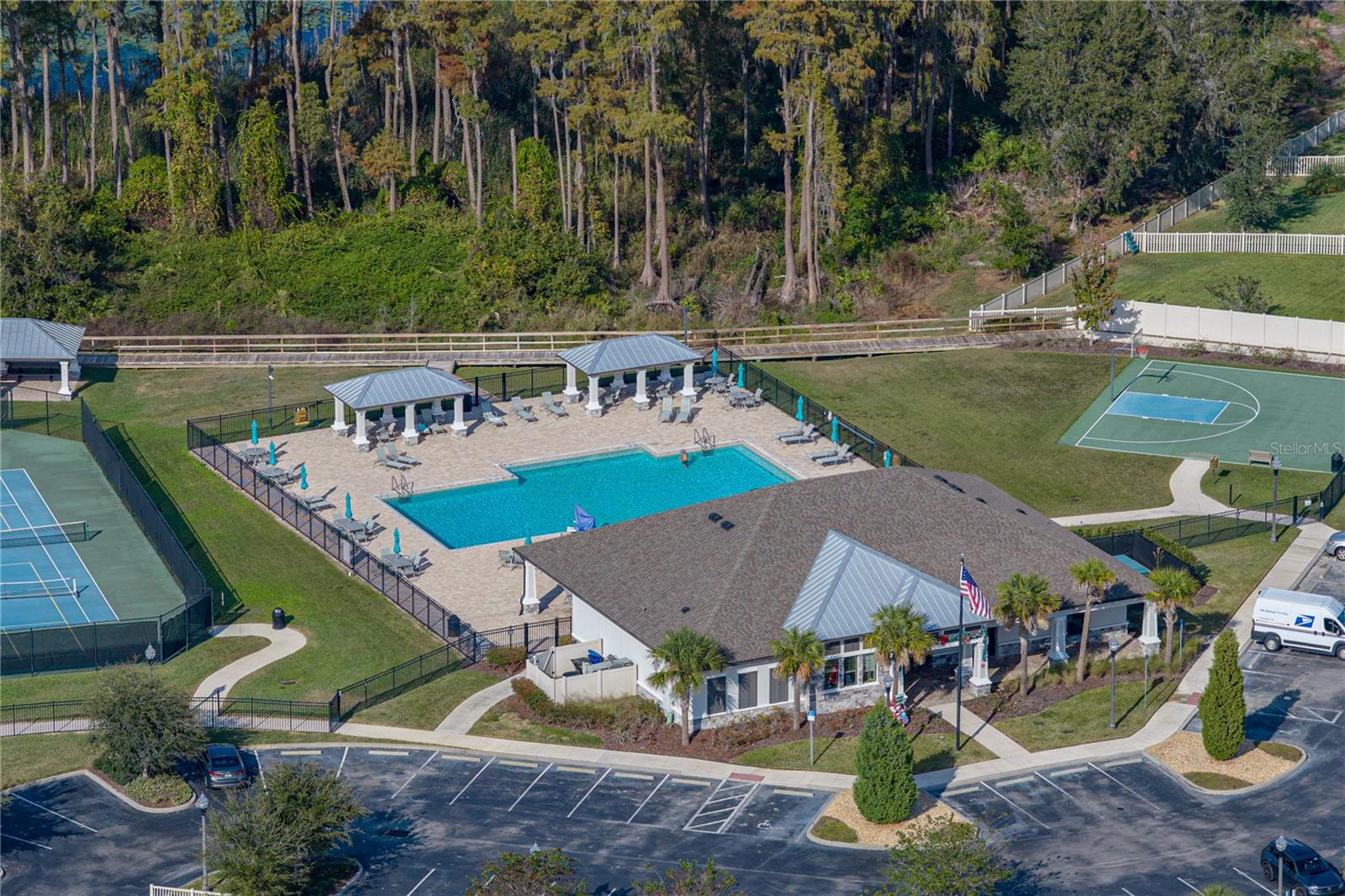 Image 66 of 77 For 19493 Leonard Road