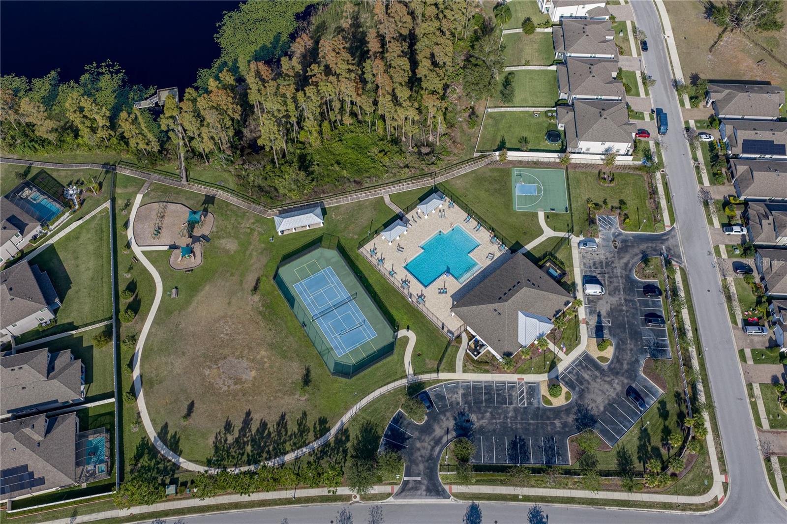 Image 73 of 77 For 19493 Leonard Road