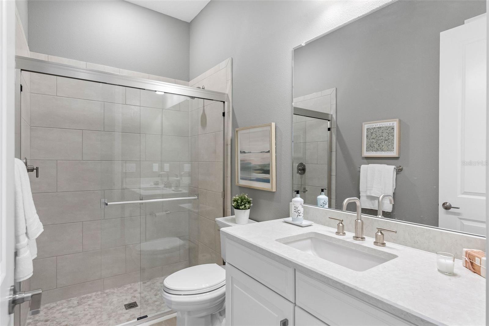 Image 30 of 50 For 4795 Freccia Loop