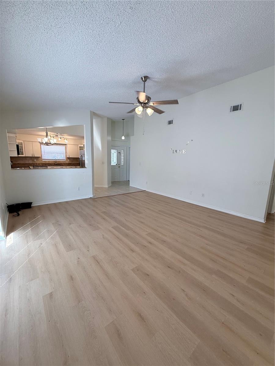 Image 9 of 28 For 8813 Magnolia Court