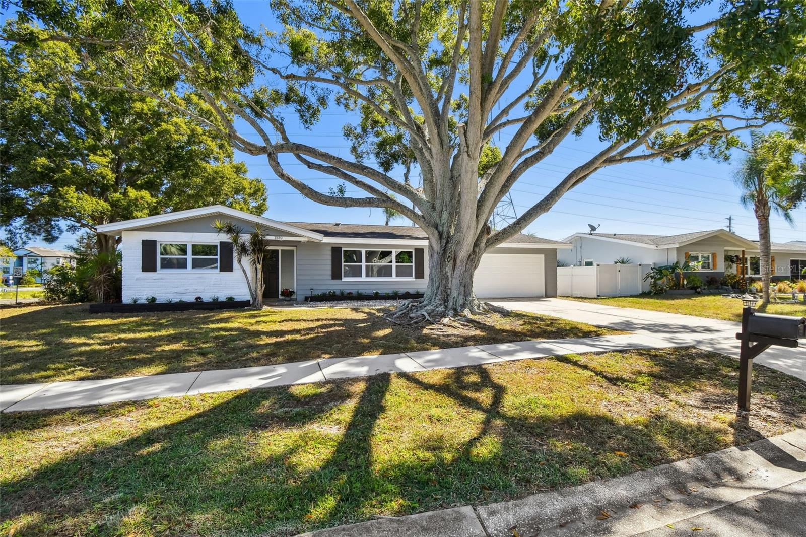 Image 3 of 75 For 1339 Summerlin Drive