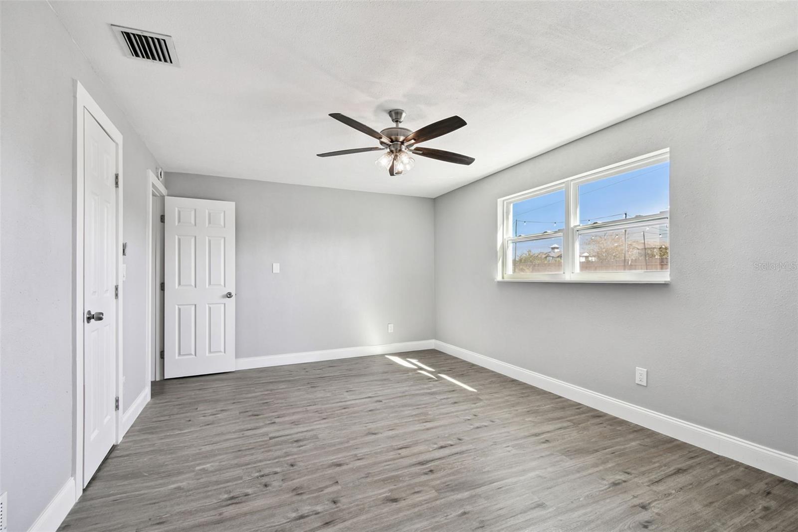 Image 38 of 75 For 1339 Summerlin Drive