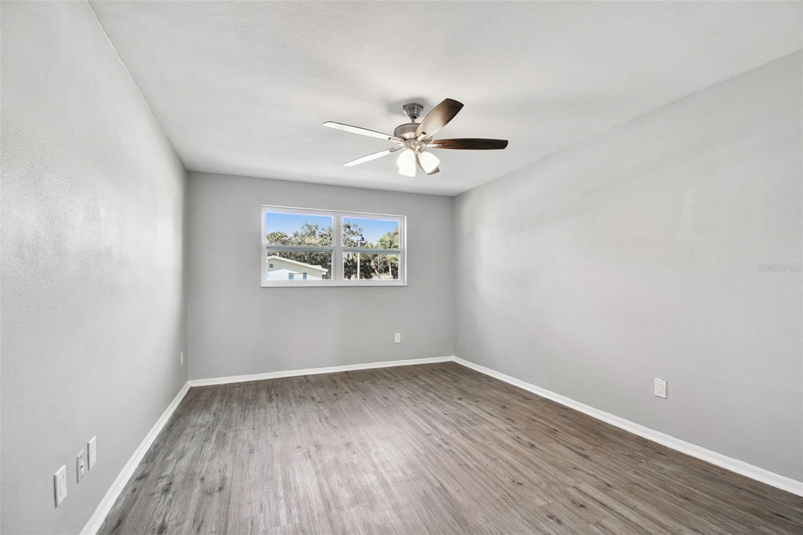 Image 55 of 75 For 1339 Summerlin Drive