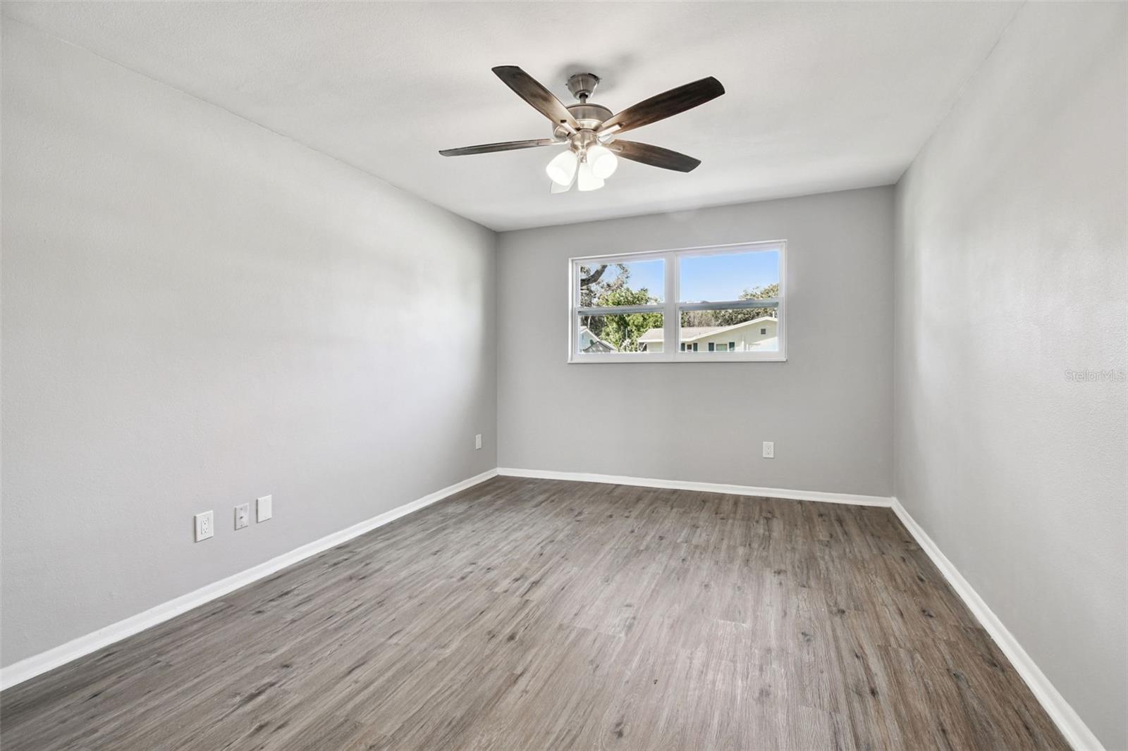 Image 58 of 75 For 1339 Summerlin Drive