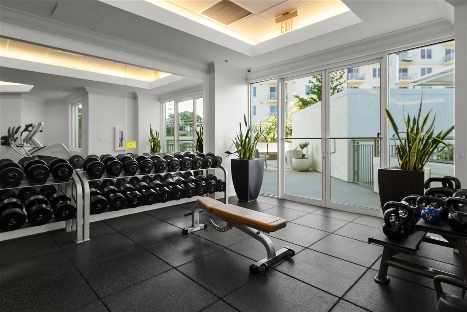 Listing photo id 12 for 450 Knights Run Avenue 405