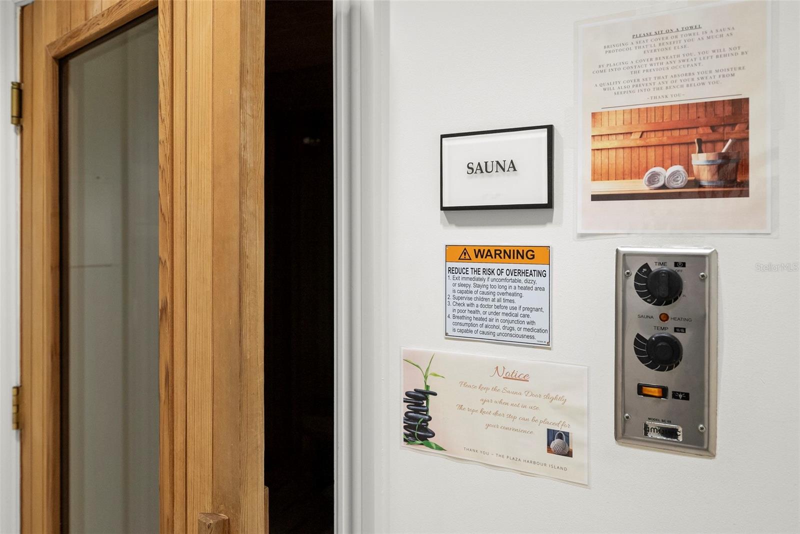 Listing photo id 16 for 450 Knights Run Avenue 405