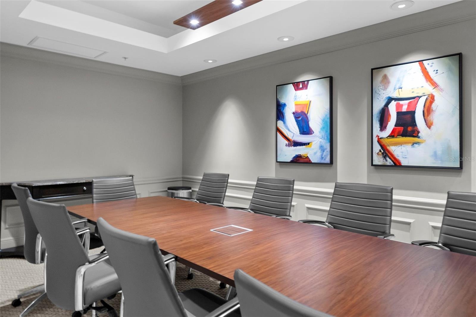 Listing photo id 22 for 450 Knights Run Avenue 405