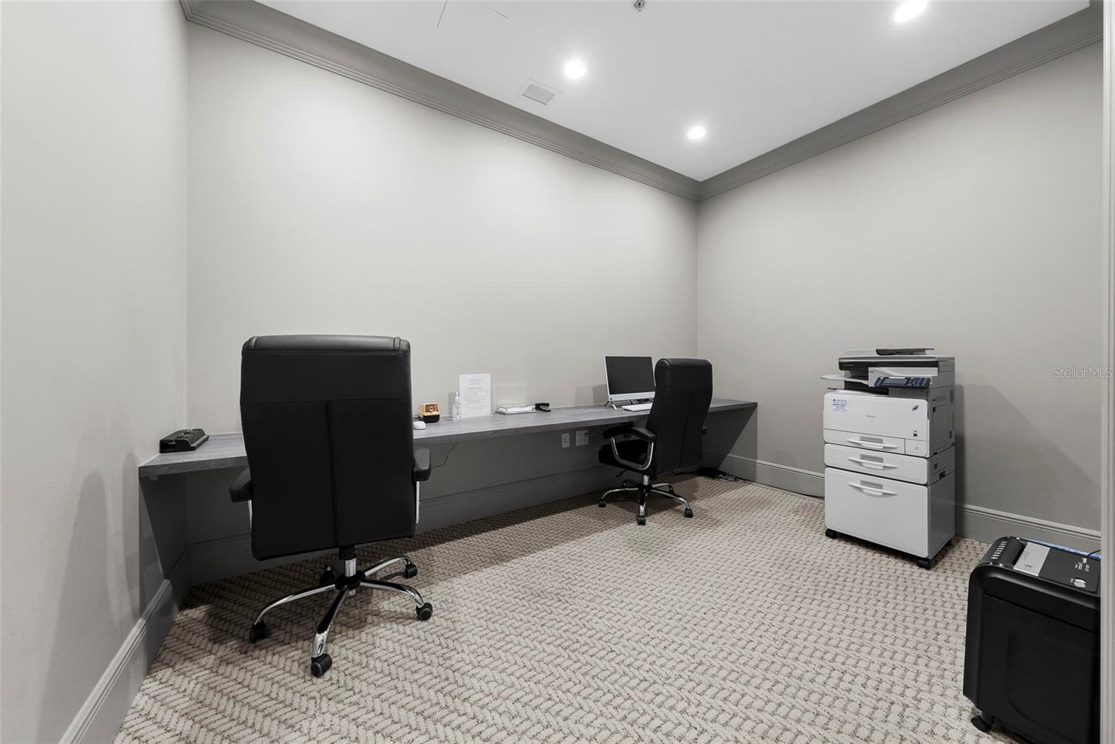 Listing photo id 28 for 450 Knights Run Avenue 405