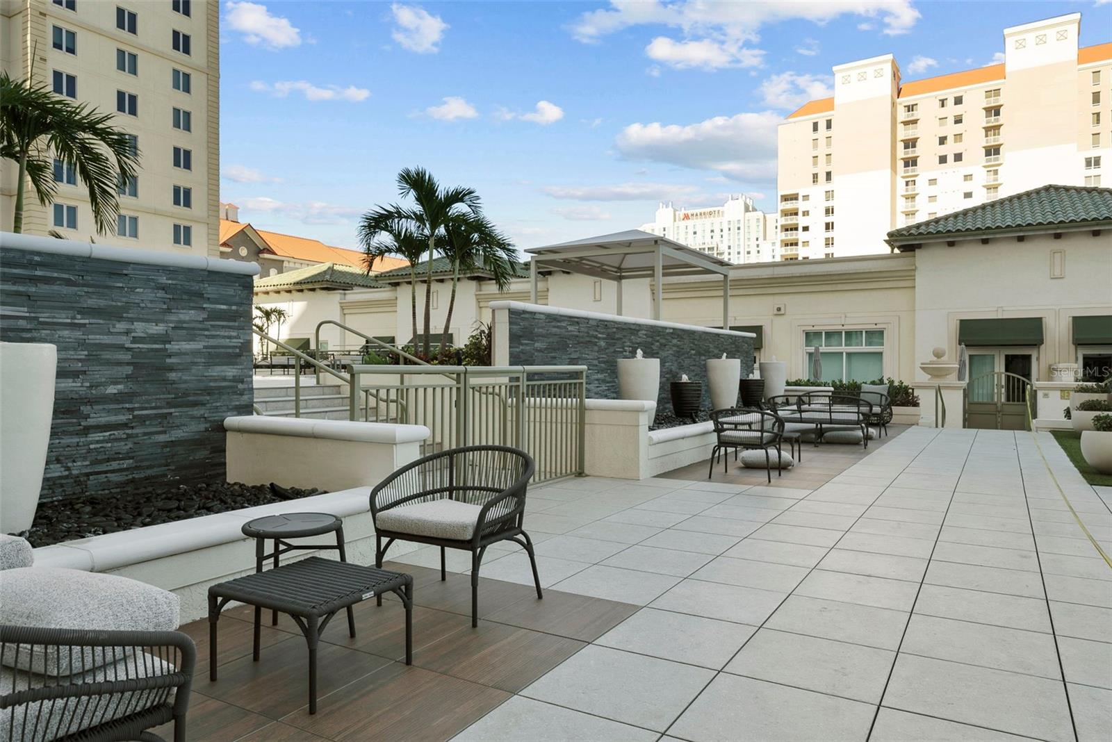 Listing photo id 29 for 450 Knights Run Avenue 405