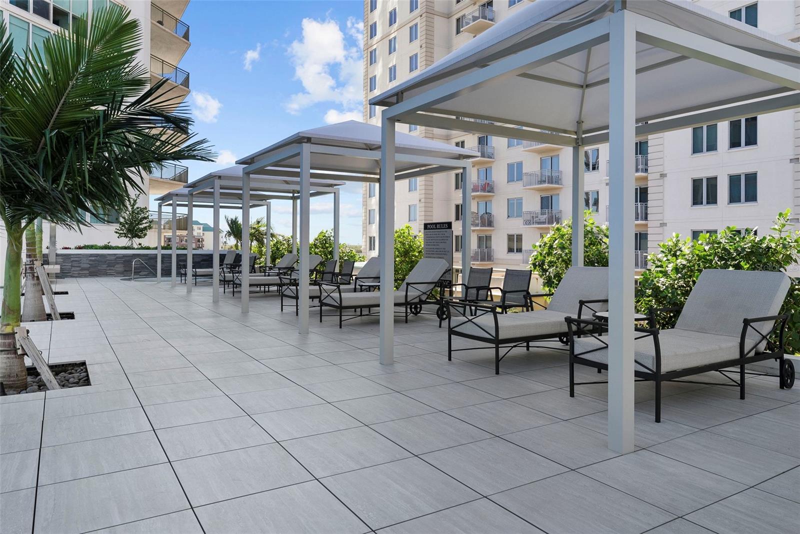 Listing photo id 35 for 450 Knights Run Avenue 405