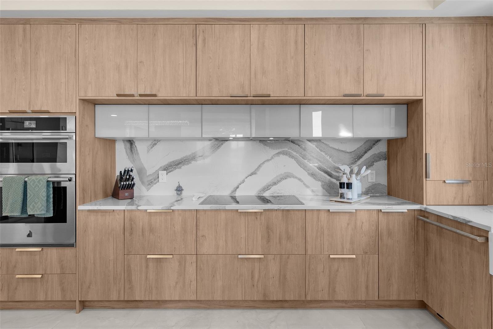 Listing photo id 57 for 450 Knights Run Avenue 405