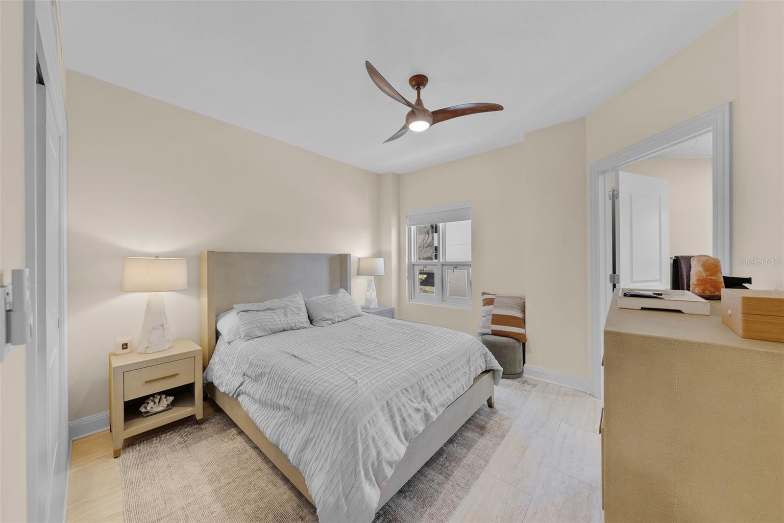 Listing photo id 73 for 450 Knights Run Avenue 405