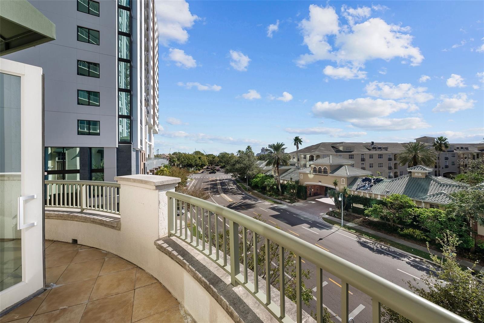 Image 88 of 90 For 450 Knights Run Avenue 405