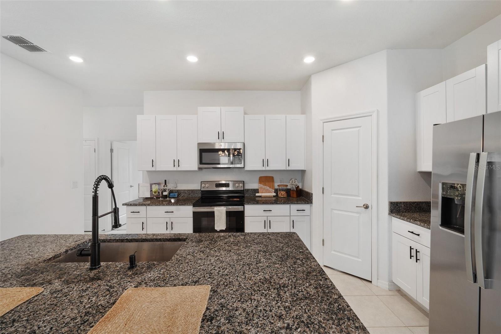 Image 11 of 54 For 5493 Blue Azure Drive