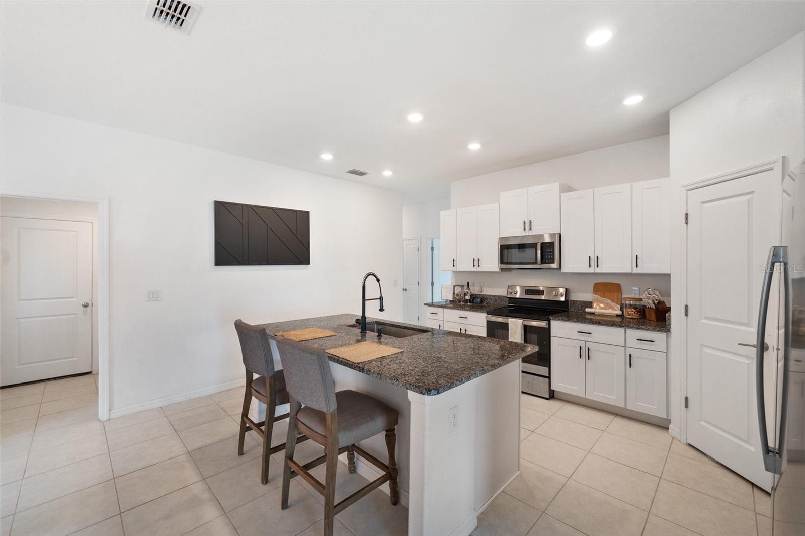 Image 12 of 54 For 5493 Blue Azure Drive