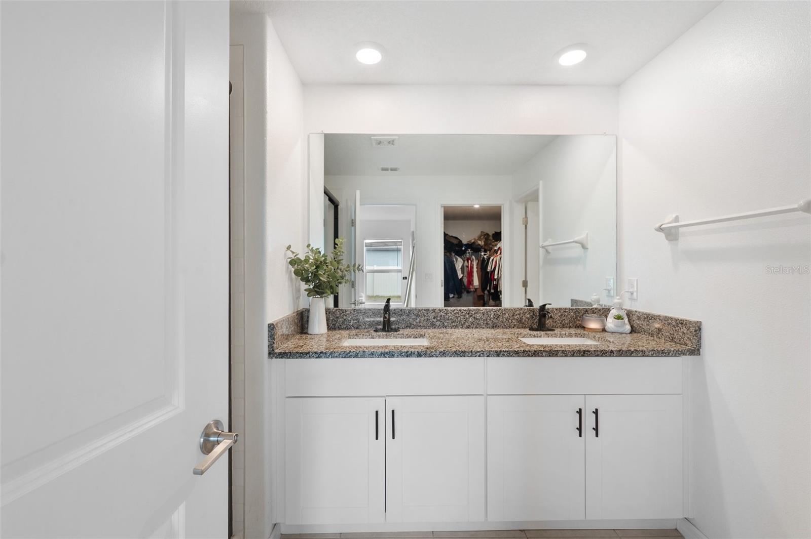 Image 25 of 54 For 5493 Blue Azure Drive