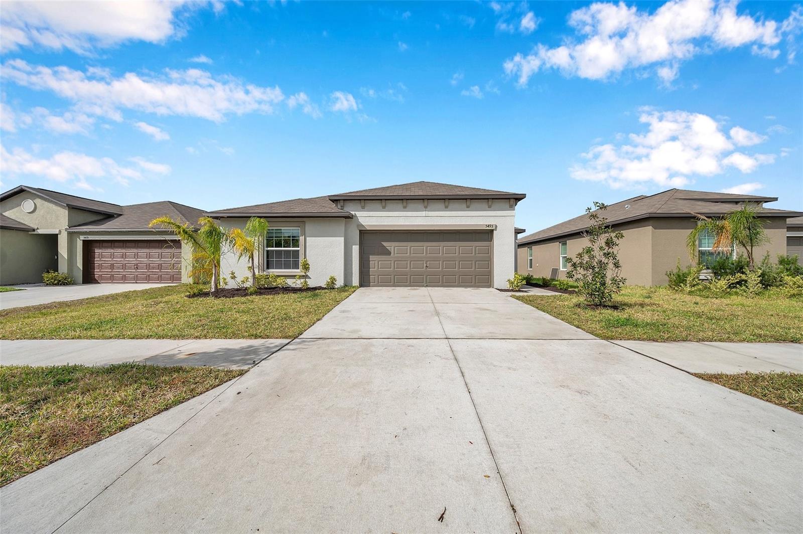 Image 3 of 54 For 5493 Blue Azure Drive