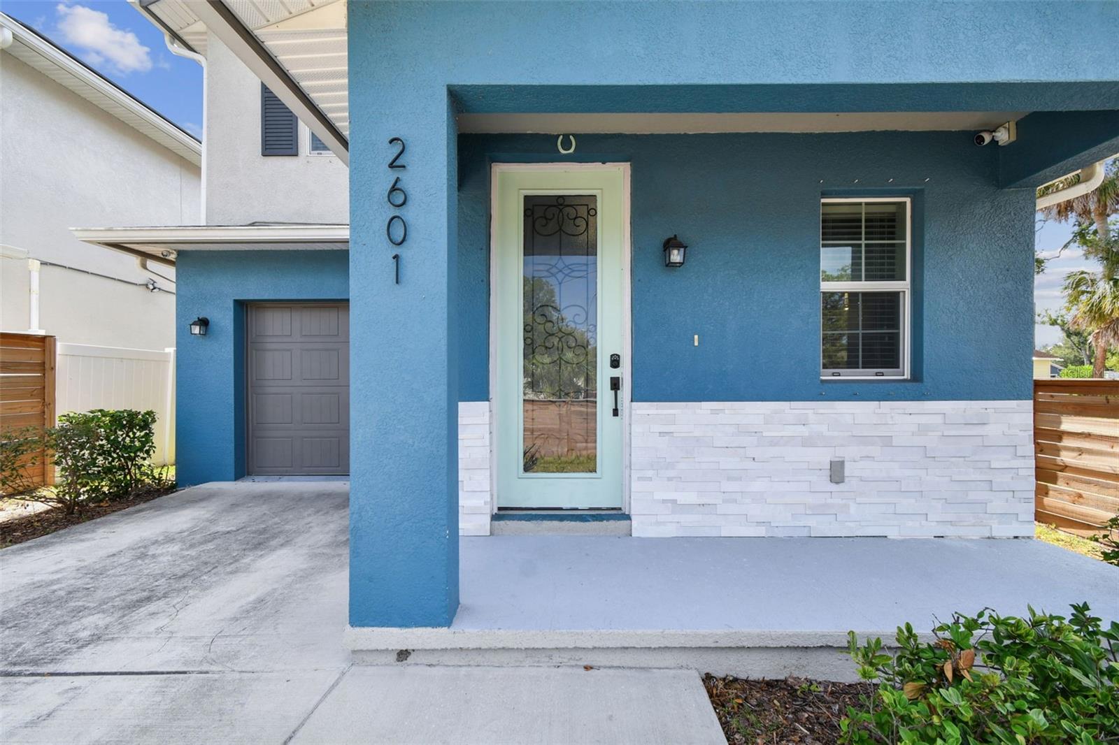 Image 2 of 54 For 2601 Lake Avenue A