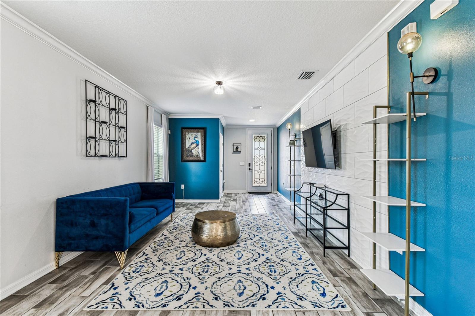 Image 4 of 54 For 2601 Lake Avenue A