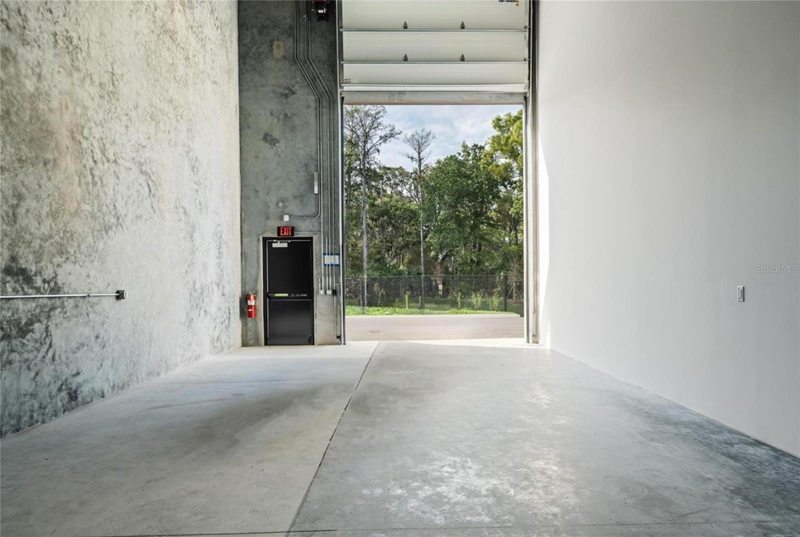 Image 11 of 17 For 6500 Motor Enclave Way 1014