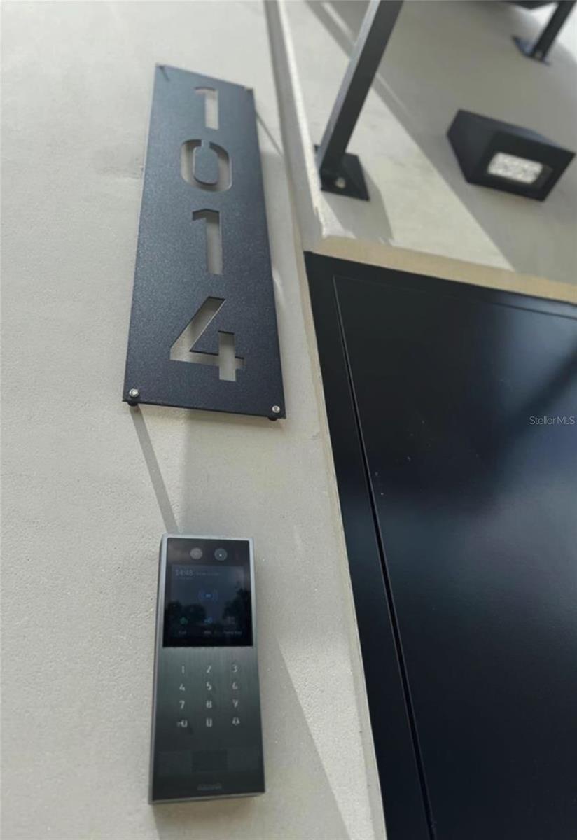 Image 5 of 17 For 6500 Motor Enclave Way 1014