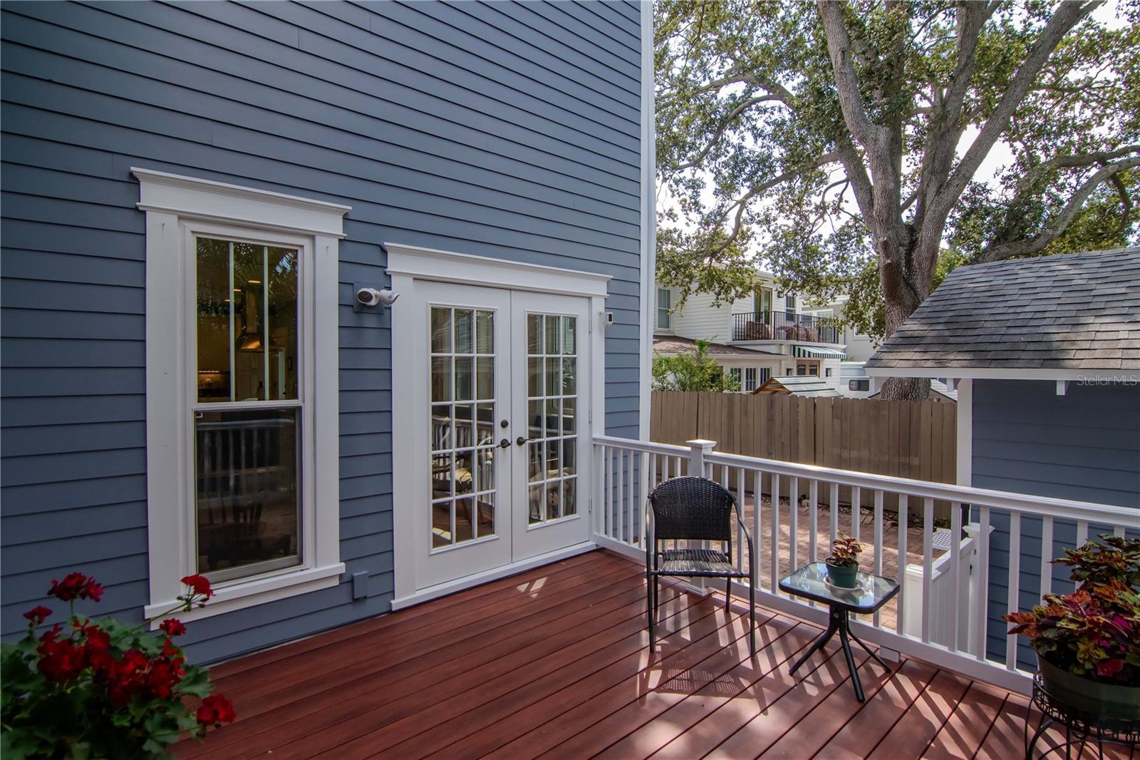 Image 25 of 34 For 2513 Palm Drive