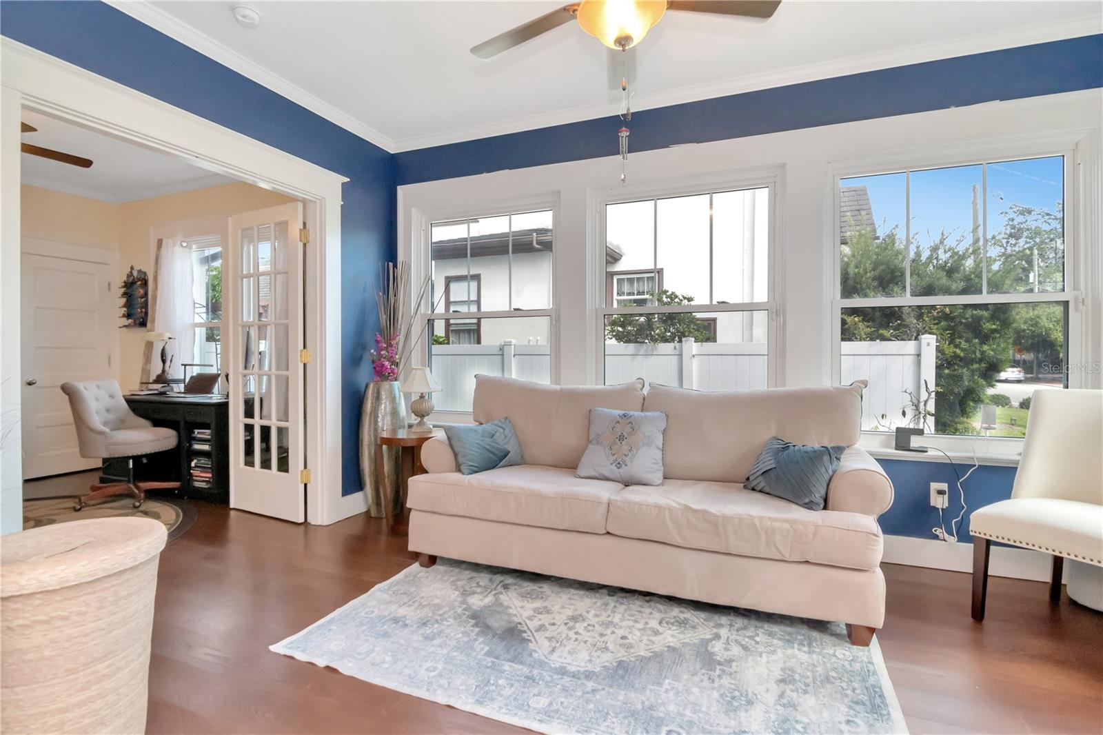 Image 5 of 34 For 2513 Palm Drive