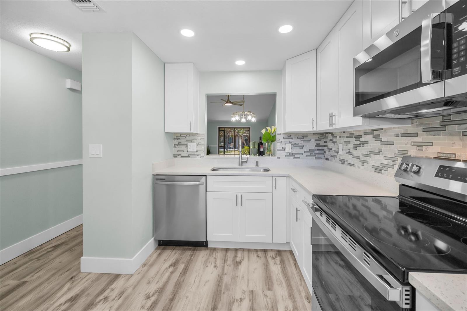 Image 13 of 88 For 215 Corkwood Lane