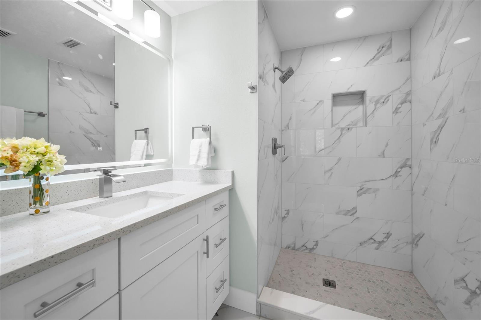 Image 20 of 88 For 215 Corkwood Lane