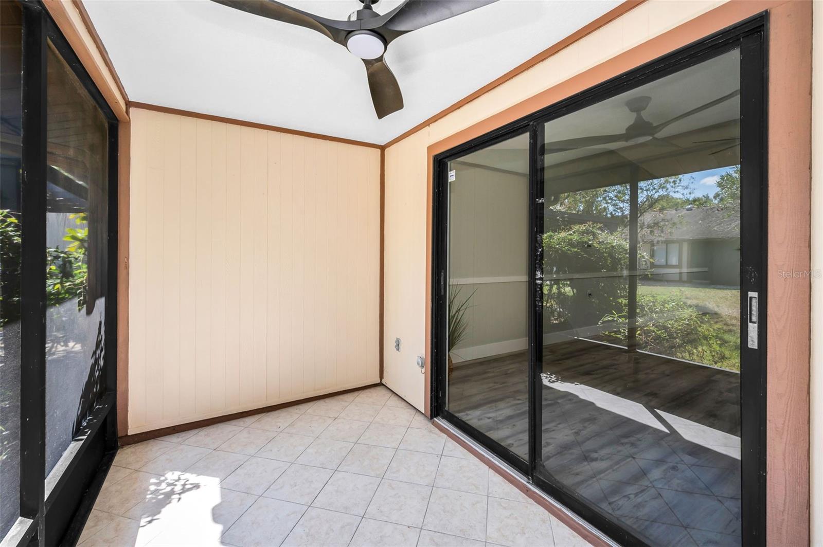 Image 29 of 88 For 215 Corkwood Lane