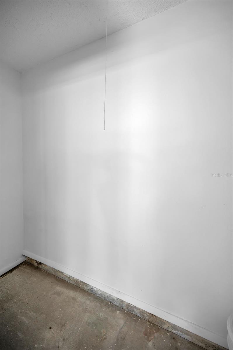 Image 50 of 88 For 215 Corkwood Lane