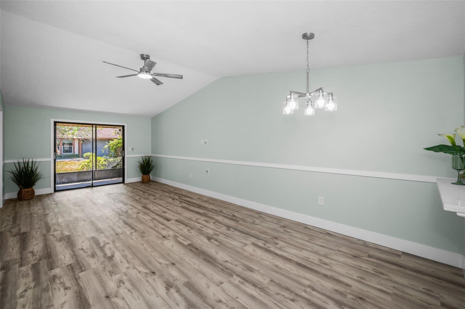 Image 8 of 88 For 215 Corkwood Lane