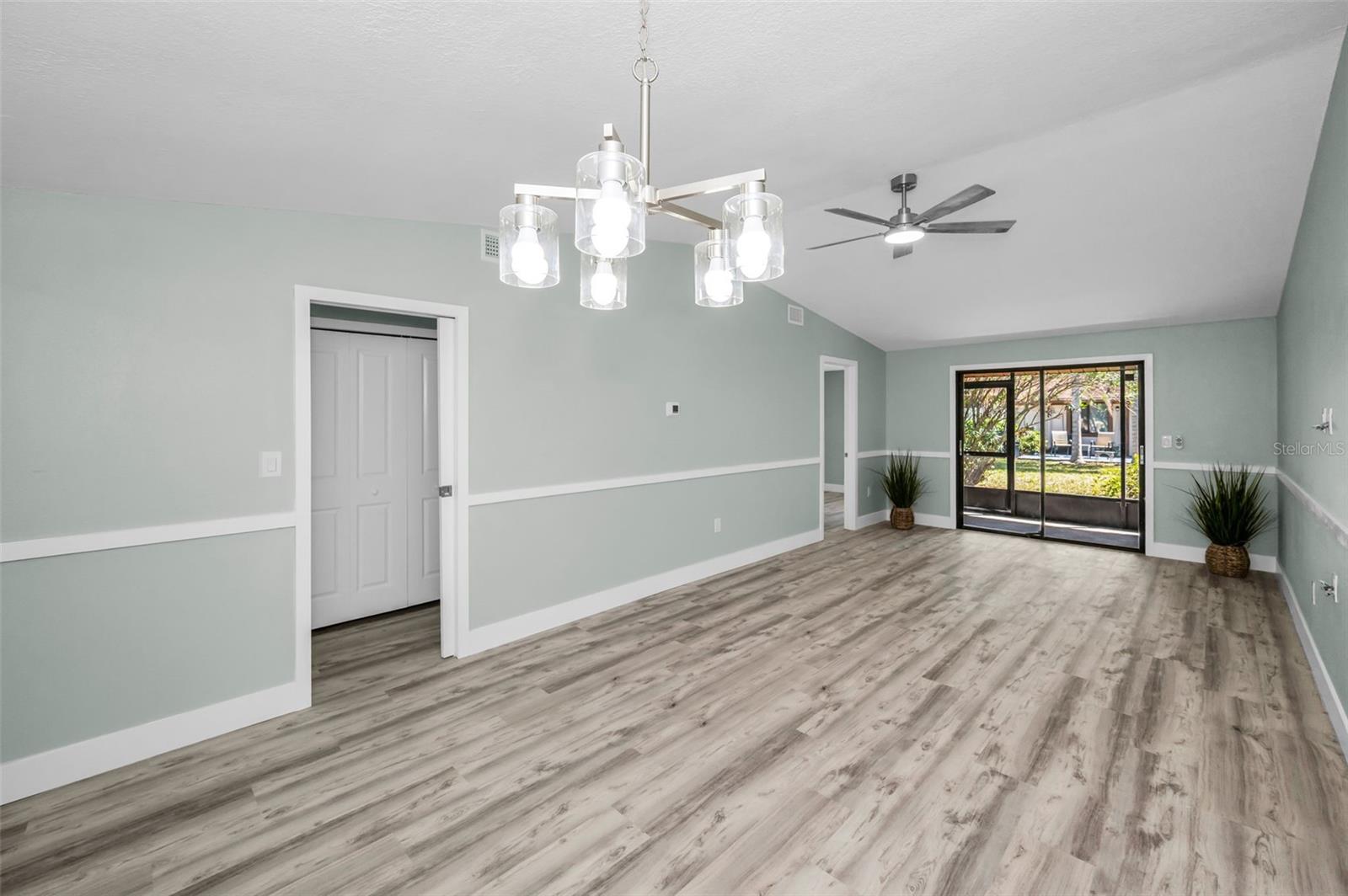 Image 9 of 88 For 215 Corkwood Lane