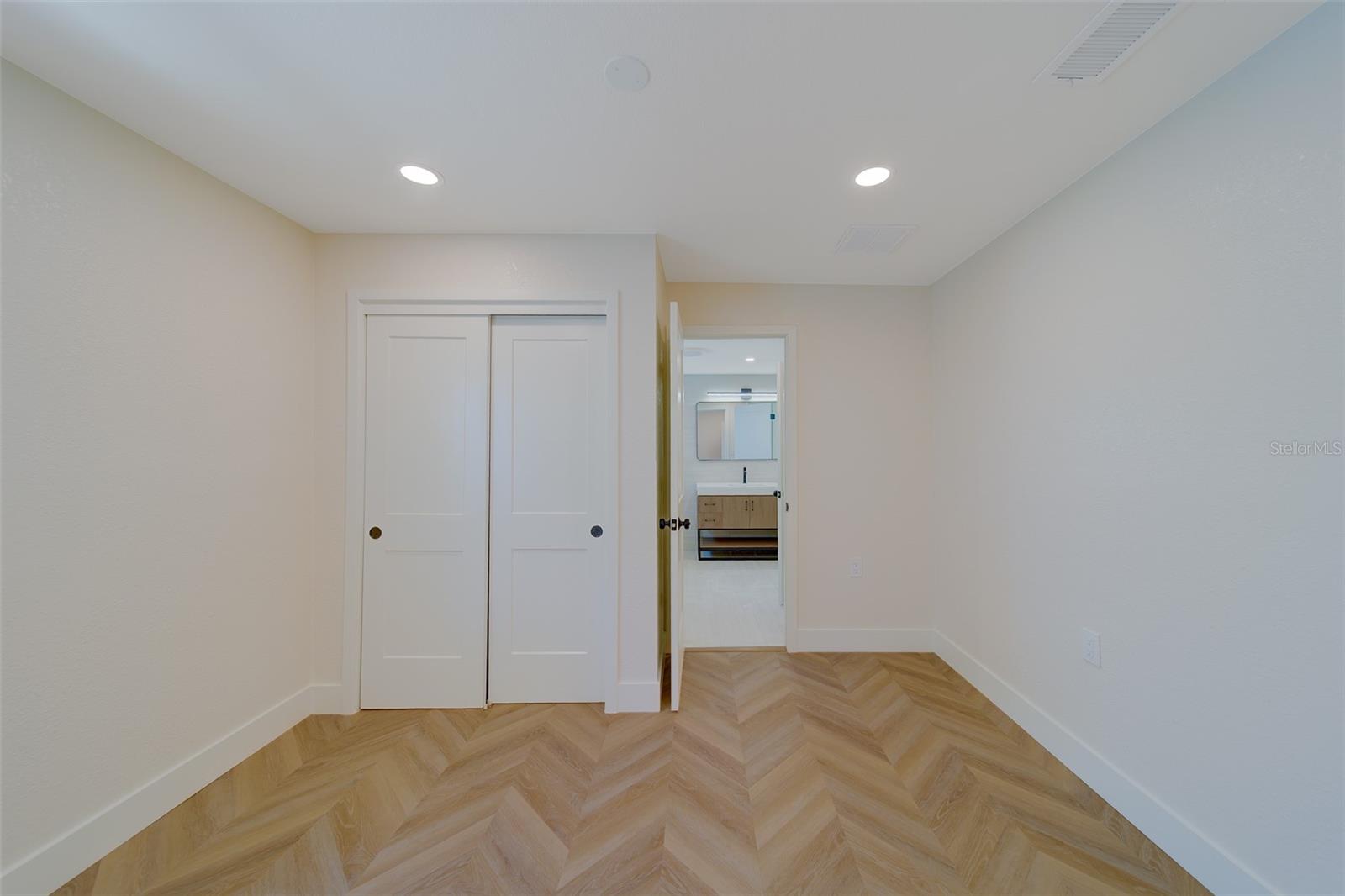 Image 36 of 43 For 540 77th Avenue