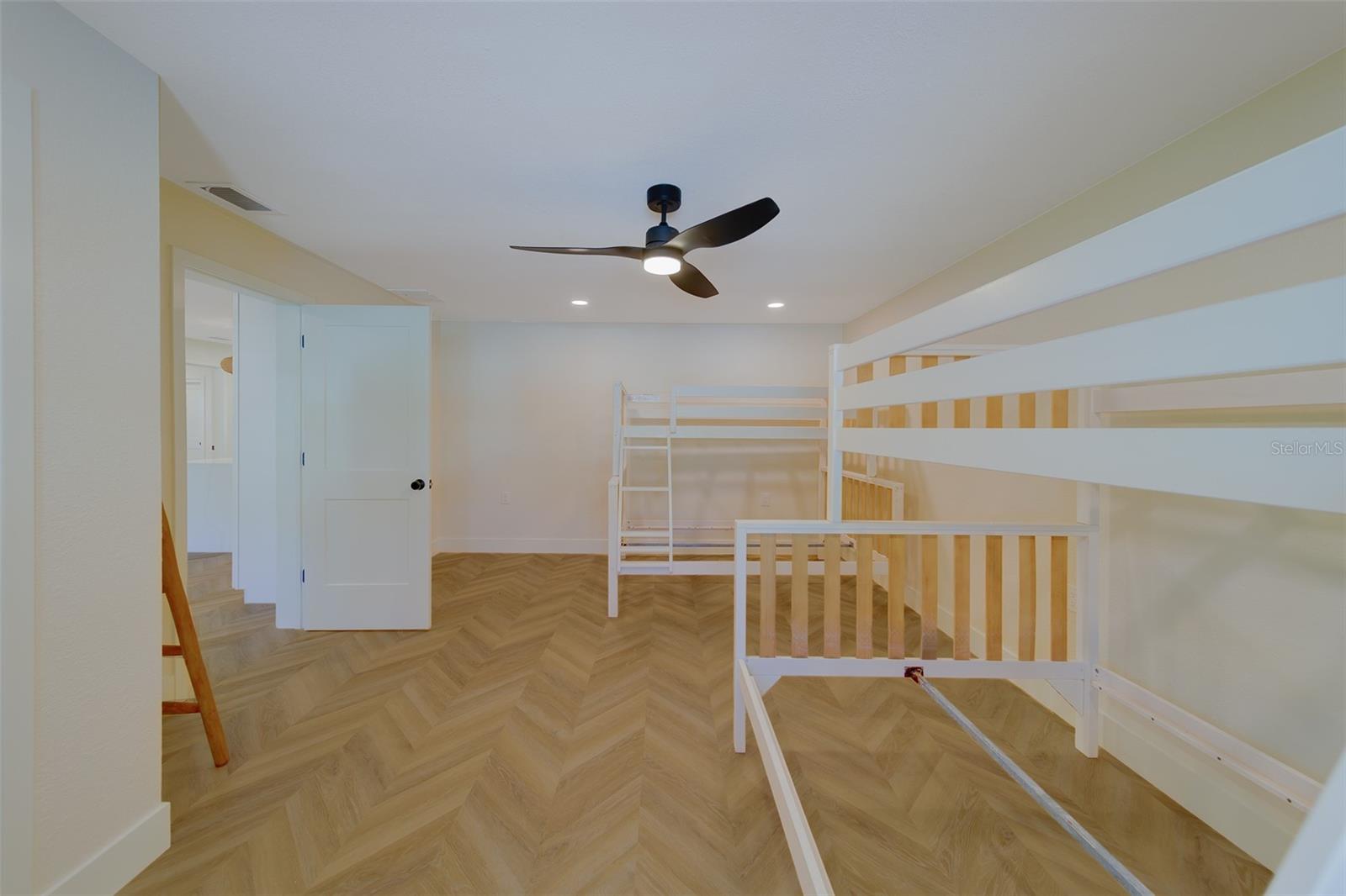 Image 39 of 43 For 540 77th Avenue