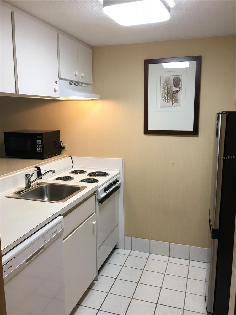 Image 4 of 13 For 36750 Us Highway 19 N 13-214