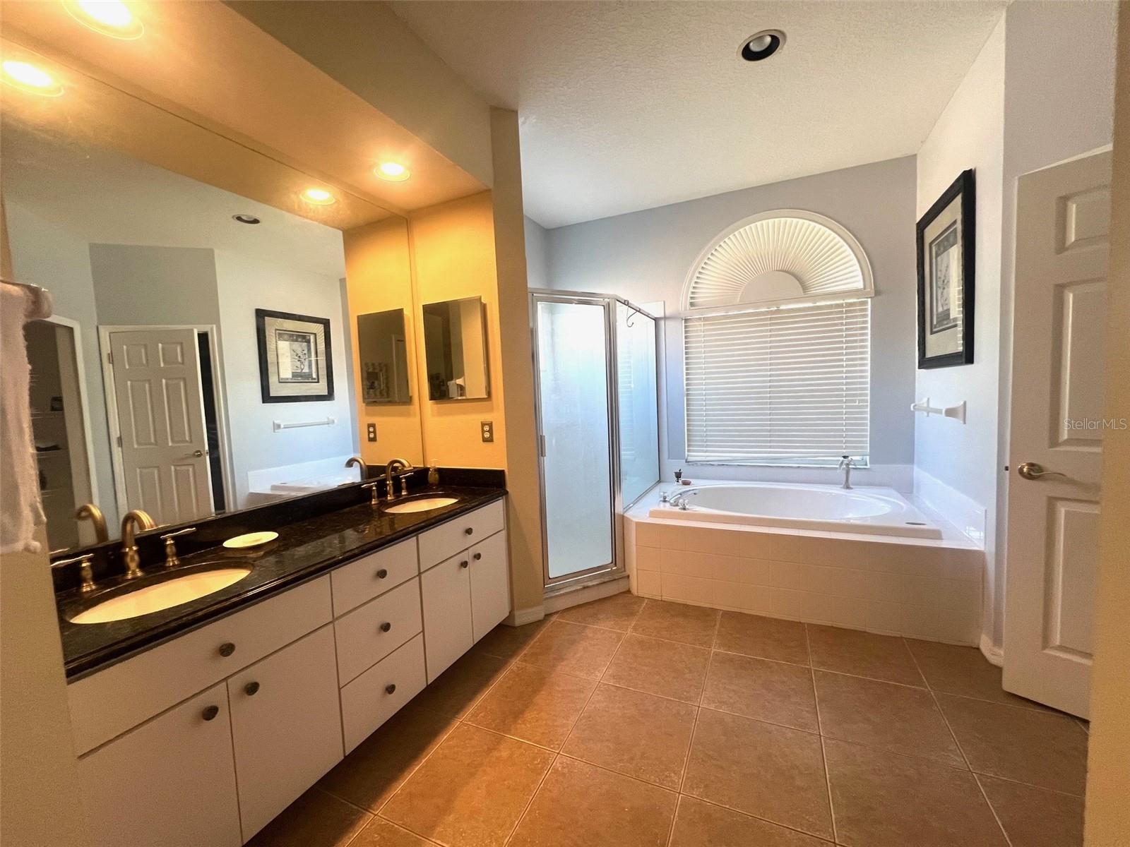 Image 7 of 14 For 9636 Greenbank Drive