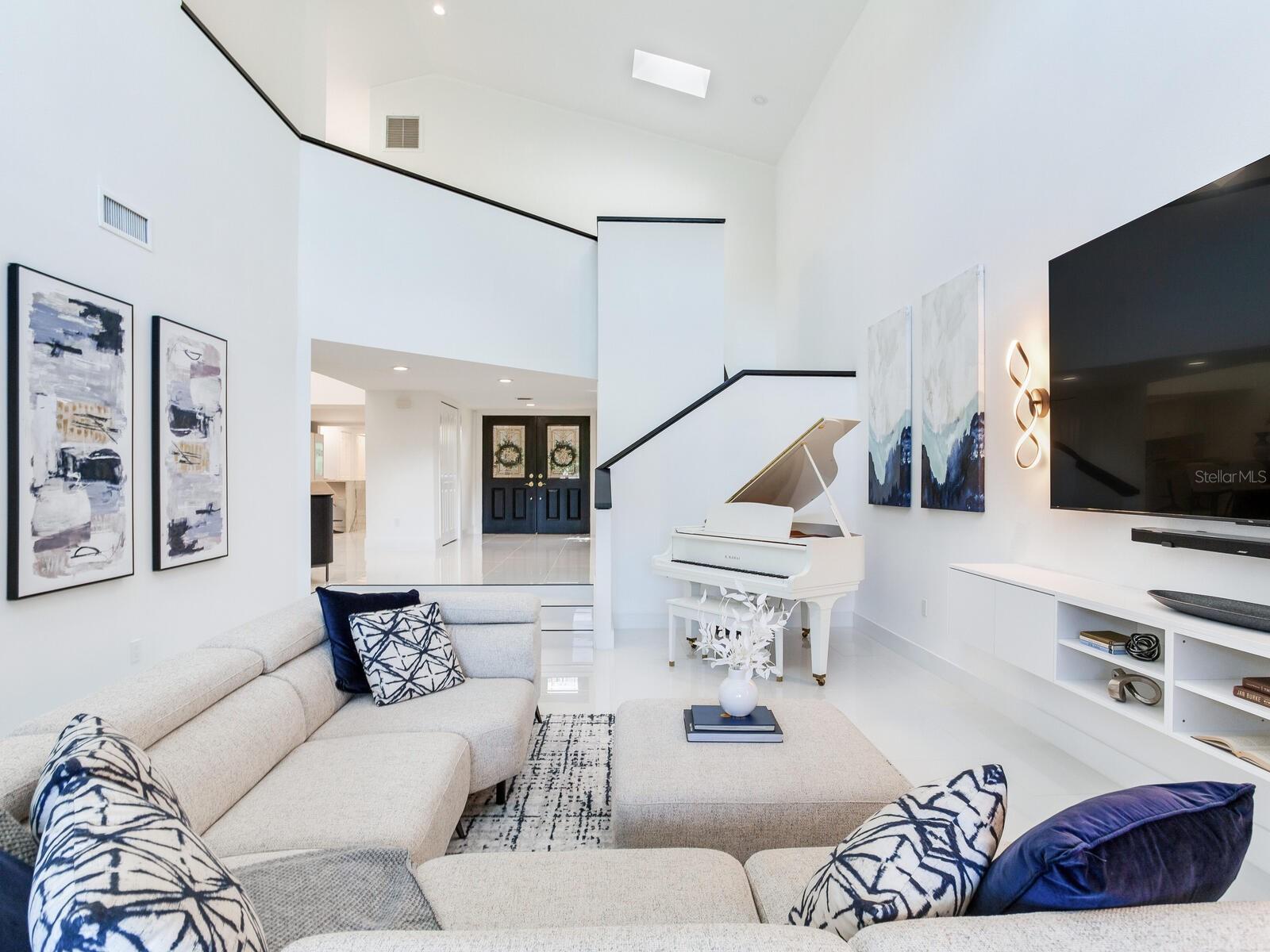 Image 14 of 68 For 1057 Royal Troon Court