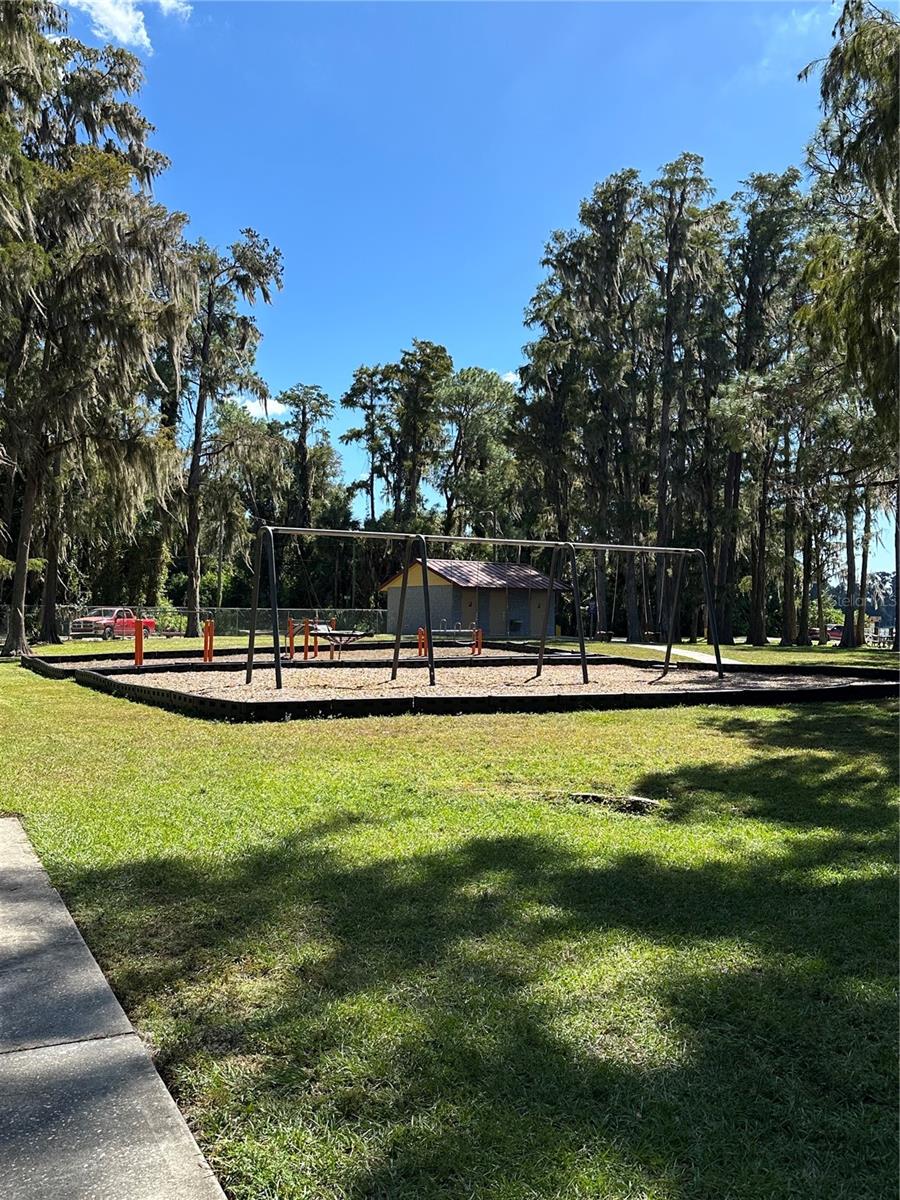 Image 11 of 23 For Ocasta Avenue