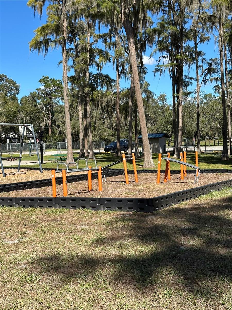 Image 18 of 23 For Ocasta Avenue