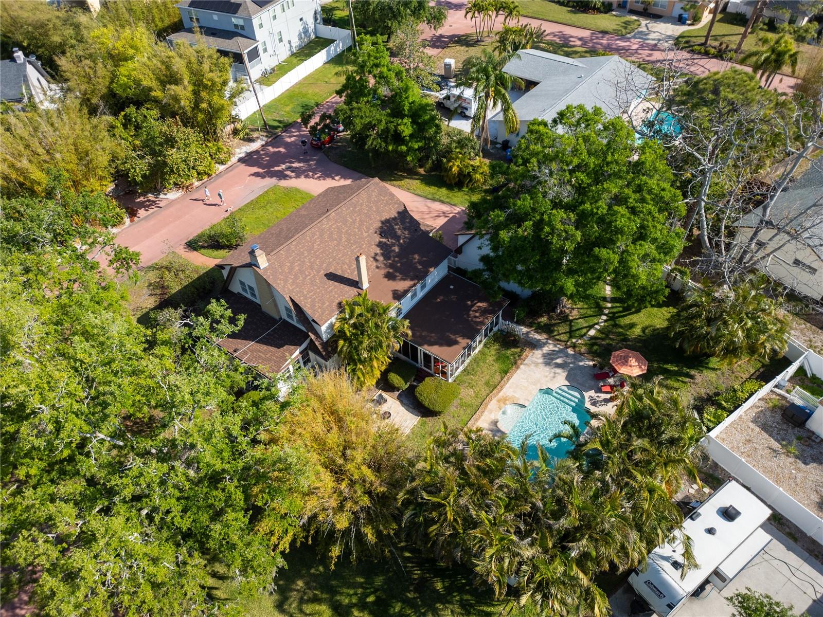 Image 2 of 43 For 1226 Serpentine Drive S