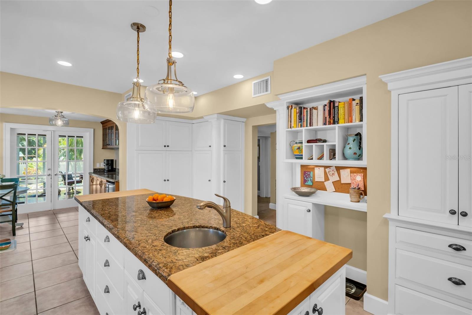 Image 38 of 43 For 1226 Serpentine Drive S