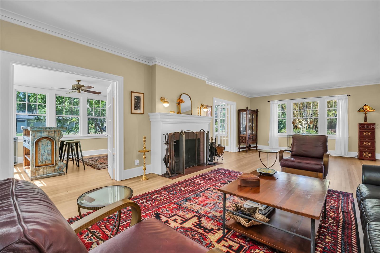 Image 4 of 43 For 1226 Serpentine Drive S