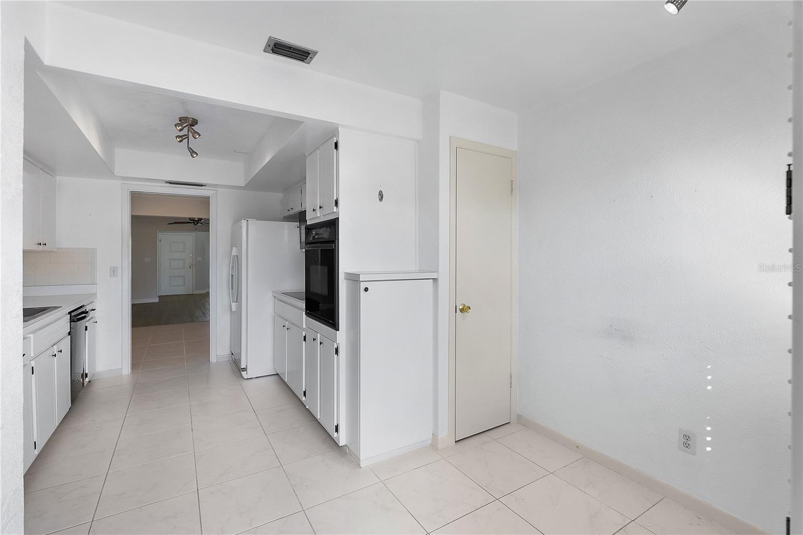 Image 12 of 32 For 1601 43rd Street N 111