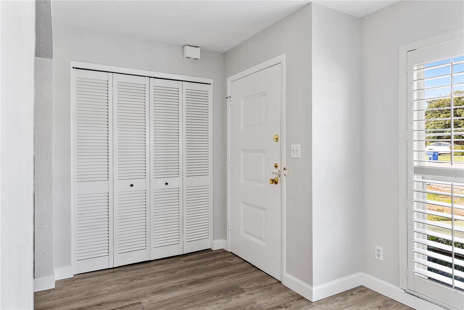 Image 3 of 32 For 1601 43rd Street N 111