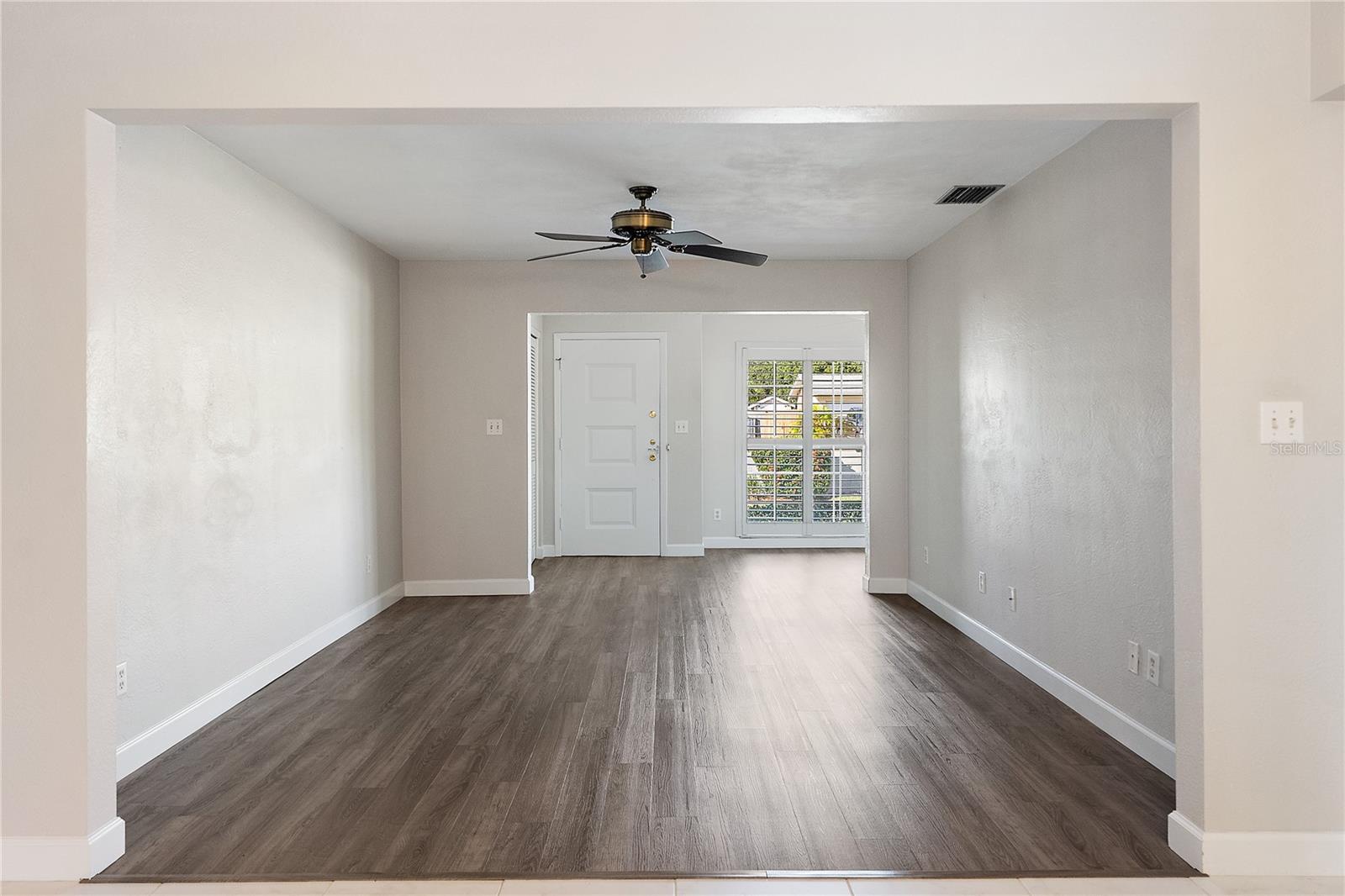 Image 5 of 32 For 1601 43rd Street N 111