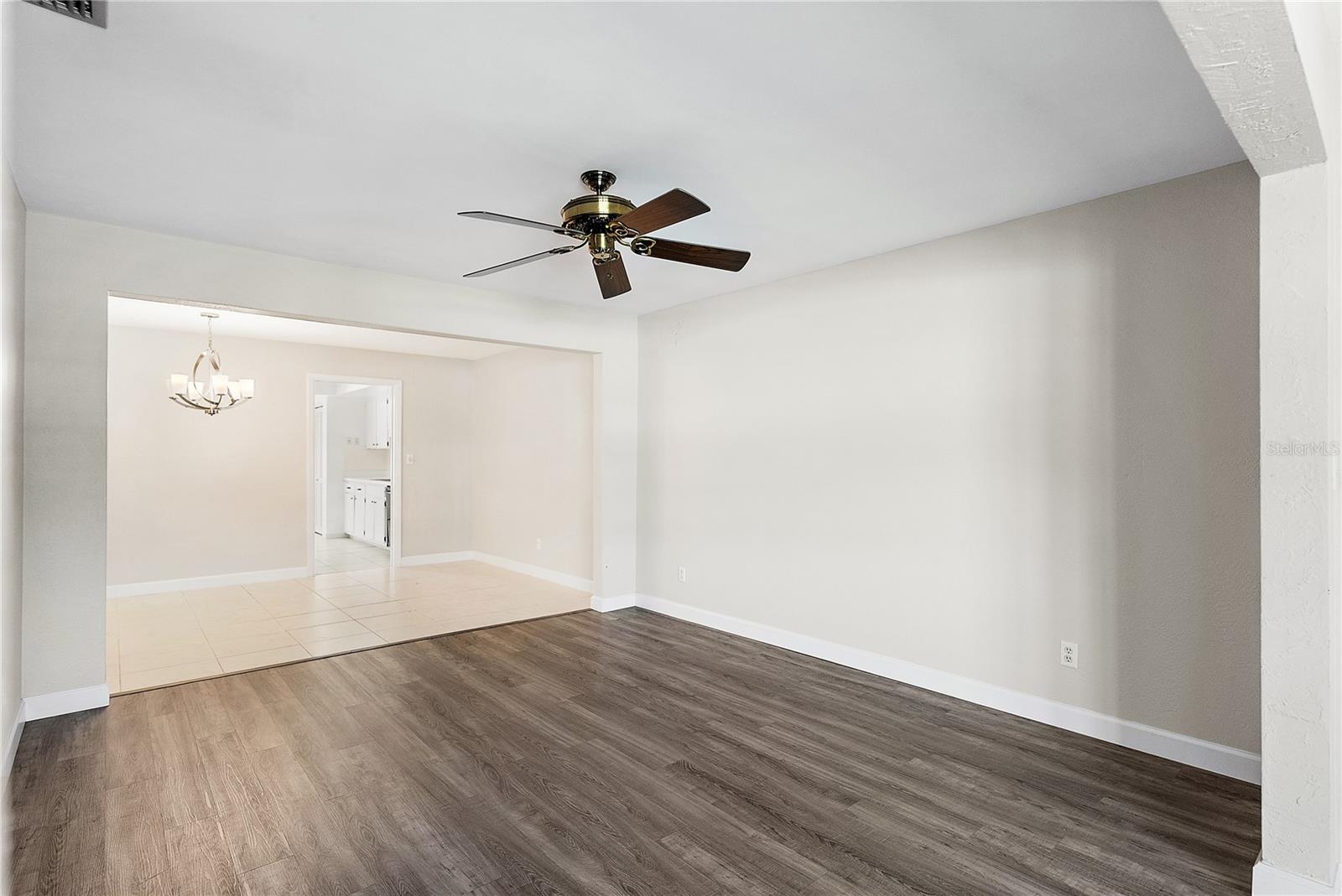 Image 7 of 32 For 1601 43rd Street N 111